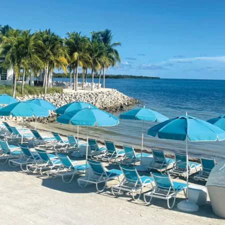 Isla Bella Beach Resort - Beach